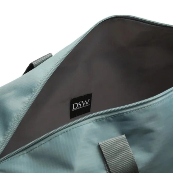 DSW Overnighter Duffel Bag - Picture 4 of 6